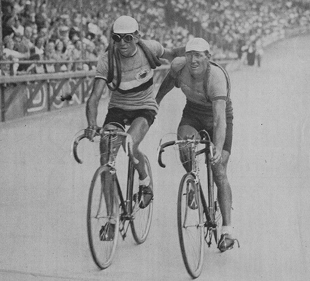 André Leducq and Antonin Magne on the last stage of Tour de France 1938