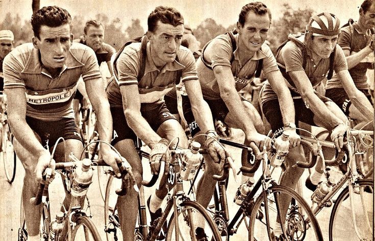 Raphaël Geminiani, Louison Bobet, Hugo Koblet and Fausto Coppi are riding together at Tour de France q1952