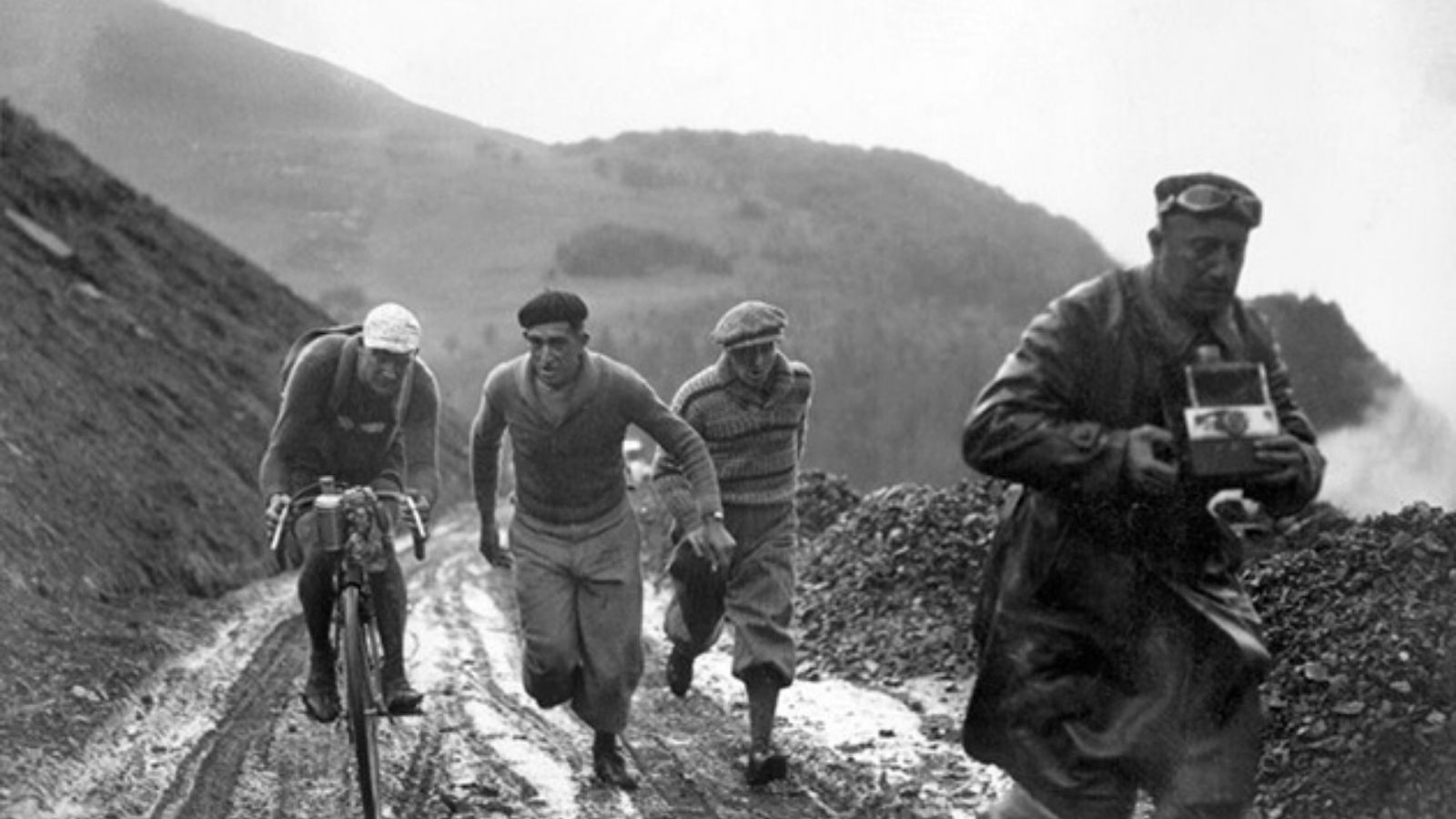Peloton&Tales Iconic Cycling Moments Tour de France 1932