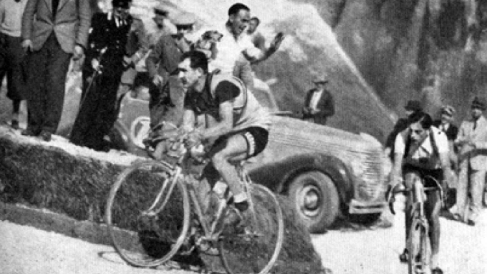 Gino Bartali and Fausto Coppi on the Passo Pordoi at the Giro d'Italia 1940