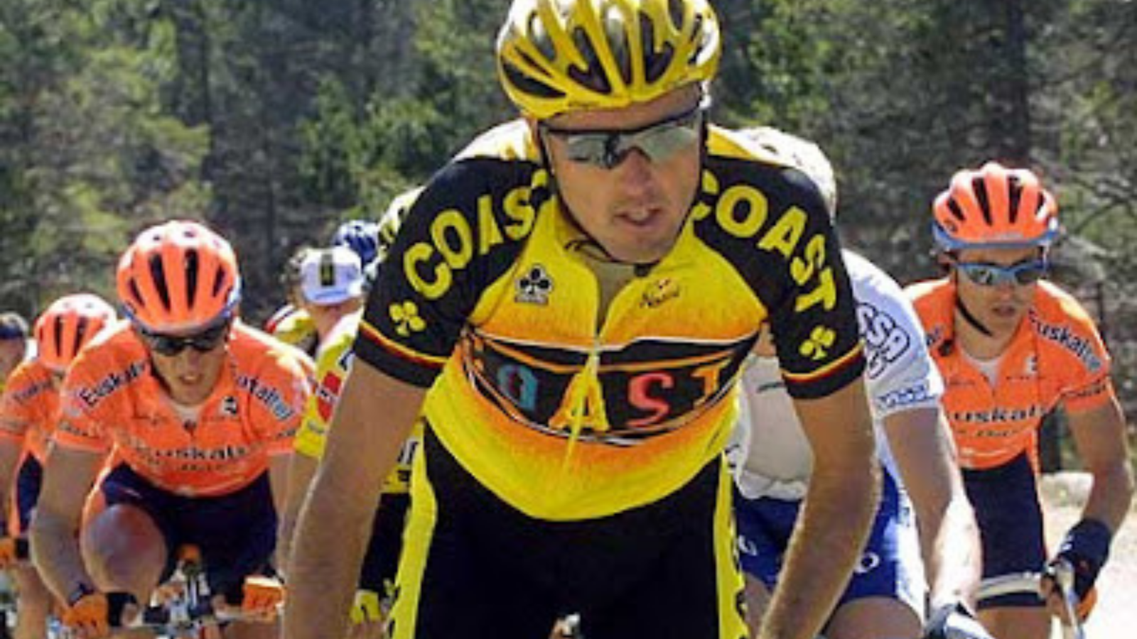 Alex Zülle in the Vuelta a Espana leader jersey
