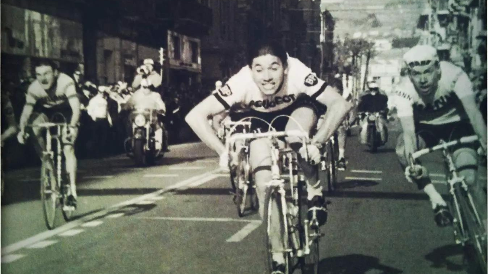 Belgian cycling legend Eddy Merkcx sprints for the victory at Milano-Sanremo spring classic race in 1966