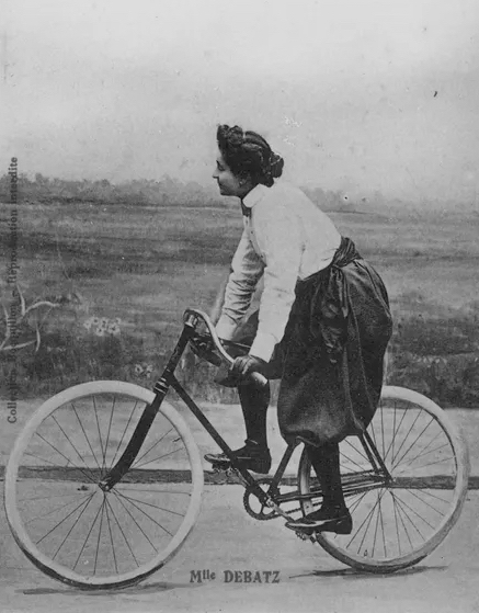 Renée Debatz, female cyclist from the 19th century