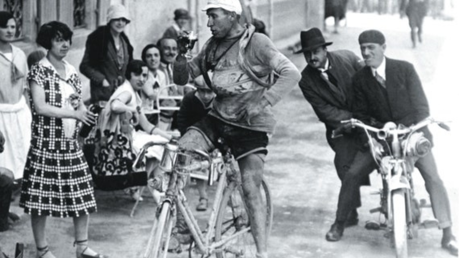 Giovanni Canova stops for wine at Tour de France 1927